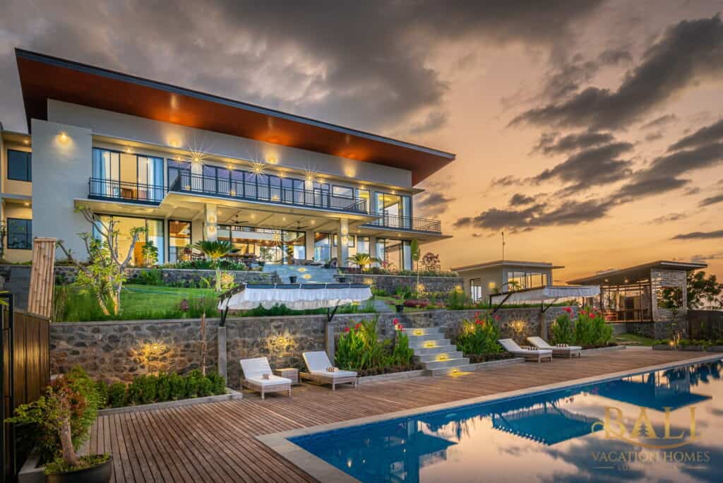 Exclusieve privé villa huren op Bali Villa Lovina Hill Paradise - Bali Vakantiehuizen